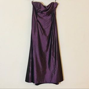Elegant purple iridescent gown size 13